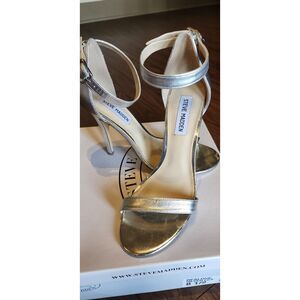 IN BOX WOMENS SIZE 8.5 STEVEN MADDEN SILVER LEAF 4'HEEL